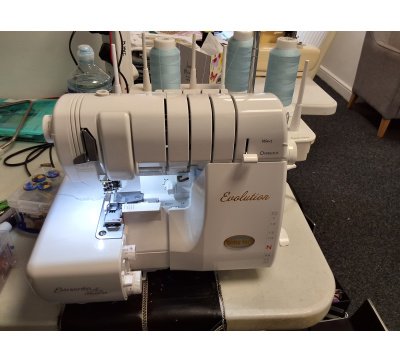 24-baby_lock_overlocker_jw