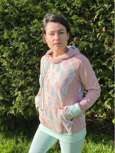 19b-skylar_knit_raglan_hoodie_vb